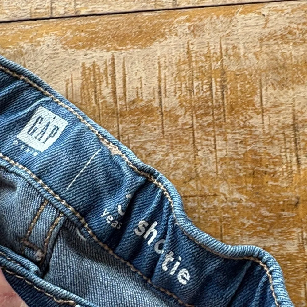 GAP Girls Distressed Jean Shorts 3t